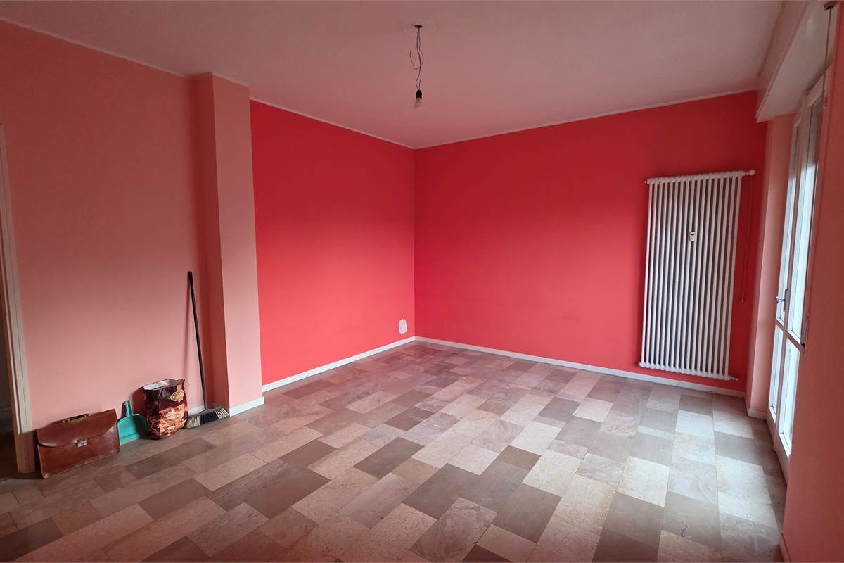 Trilocale con box singolo e cantina a Sagnino 