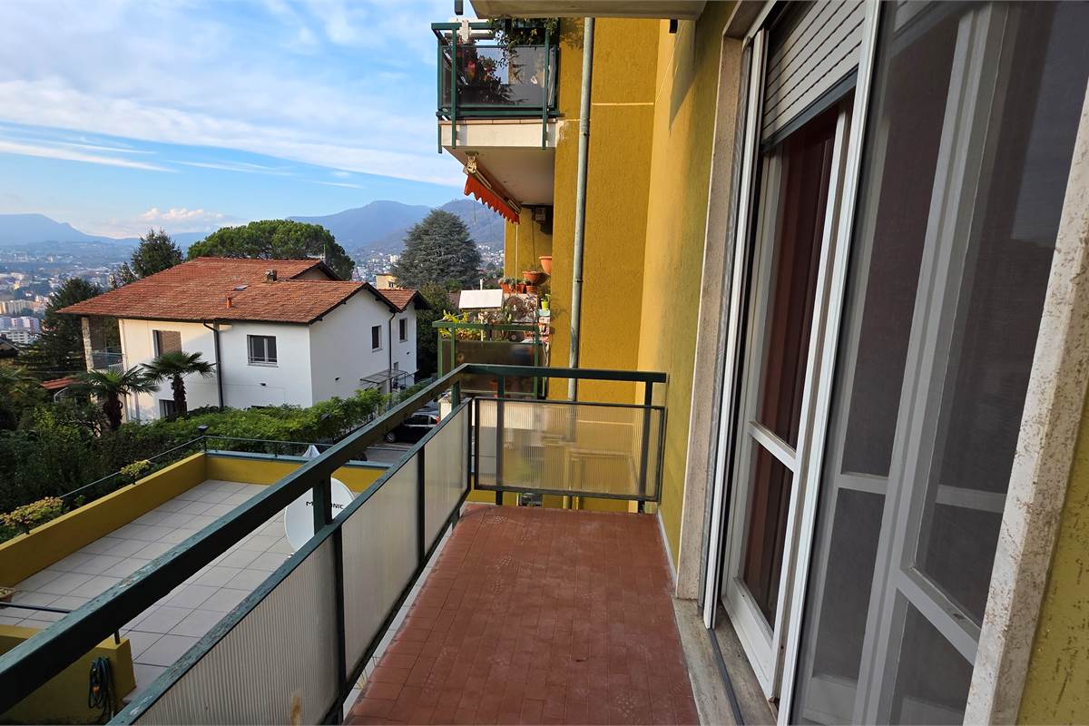 Trilocale con box singolo e cantina a Sagnino 