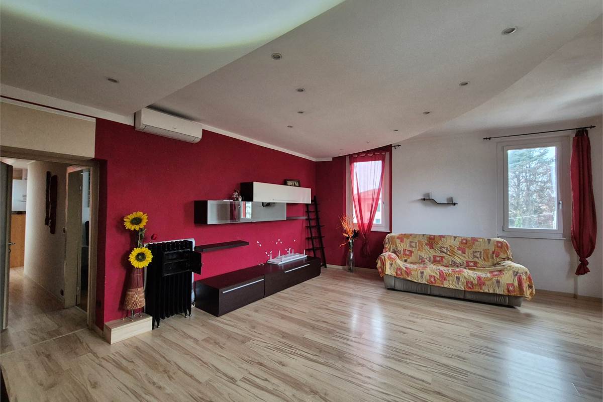 Trilocale in vendita a Lurate Caccivio