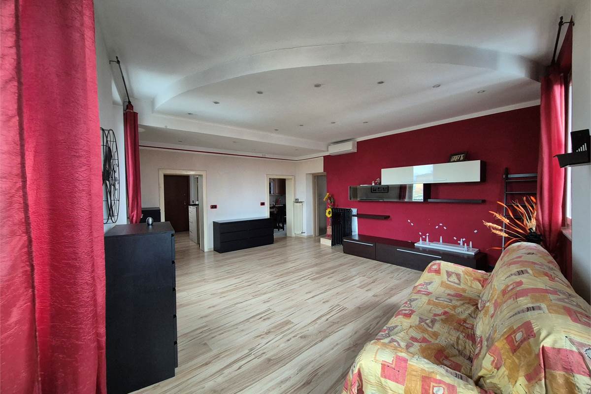 Trilocale in vendita a Lurate Caccivio