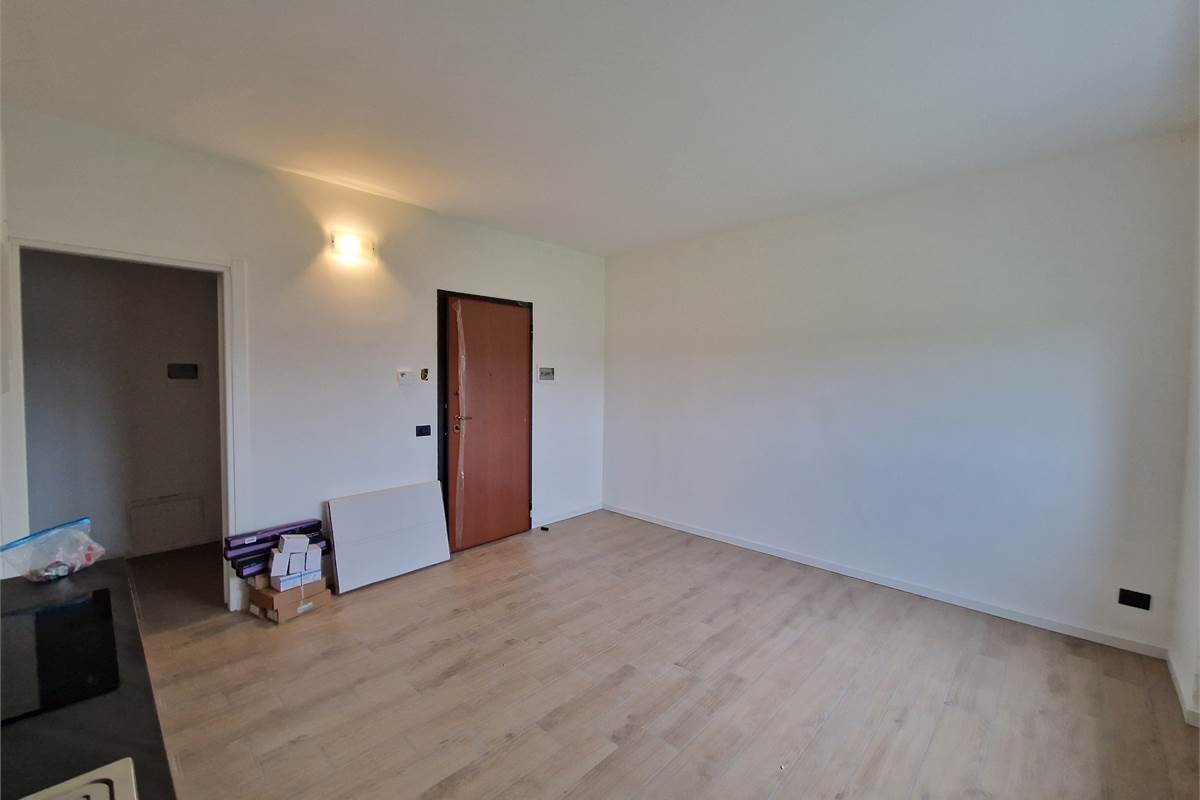 Bilocale con doppi servizi a Turate