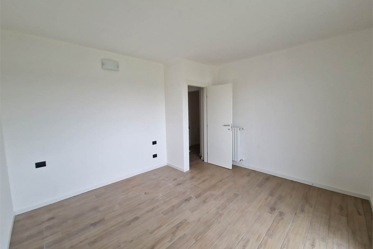 Bilocale con doppi servizi a Turate