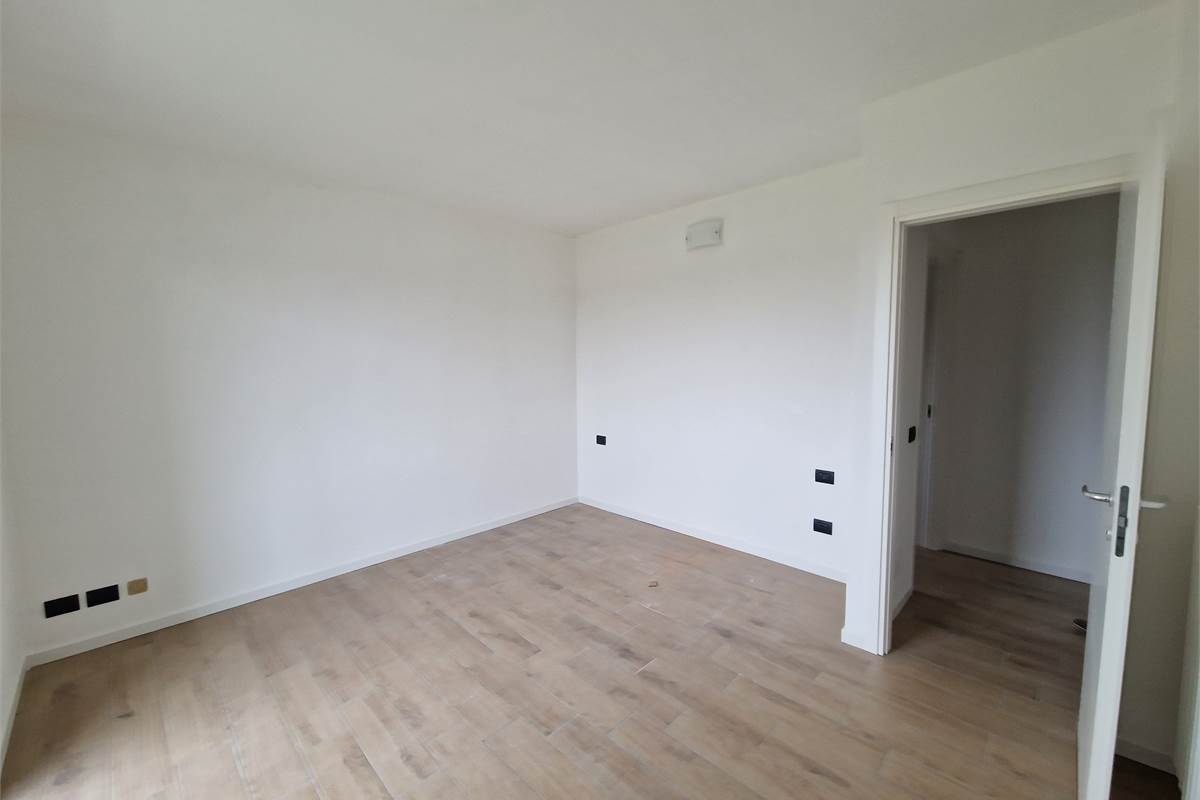 Bilocale con doppi servizi a Turate