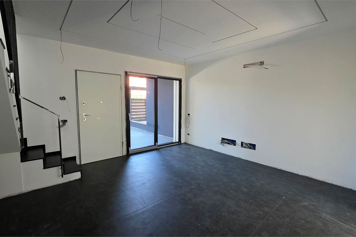 Ottima VILLA BIFAMIGLIARE a Lomazzo 