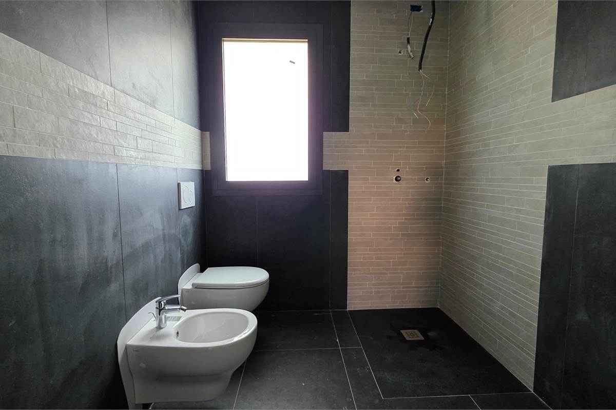 Ottima VILLA BIFAMIGLIARE a Lomazzo 