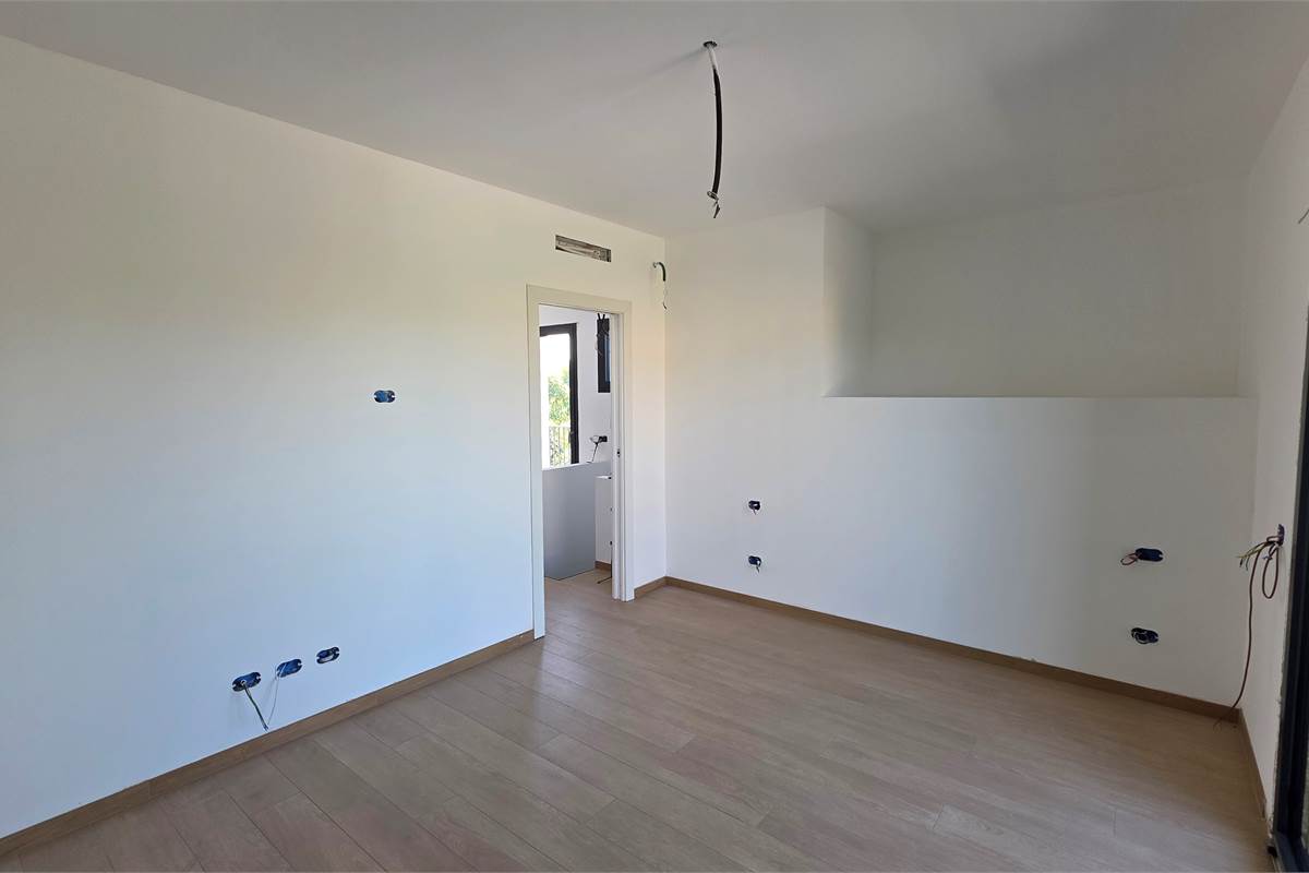 Ottima VILLA BIFAMIGLIARE a Lomazzo 