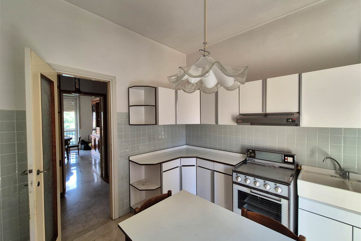 Appartamento Luminoso e Spazioso a Saronno