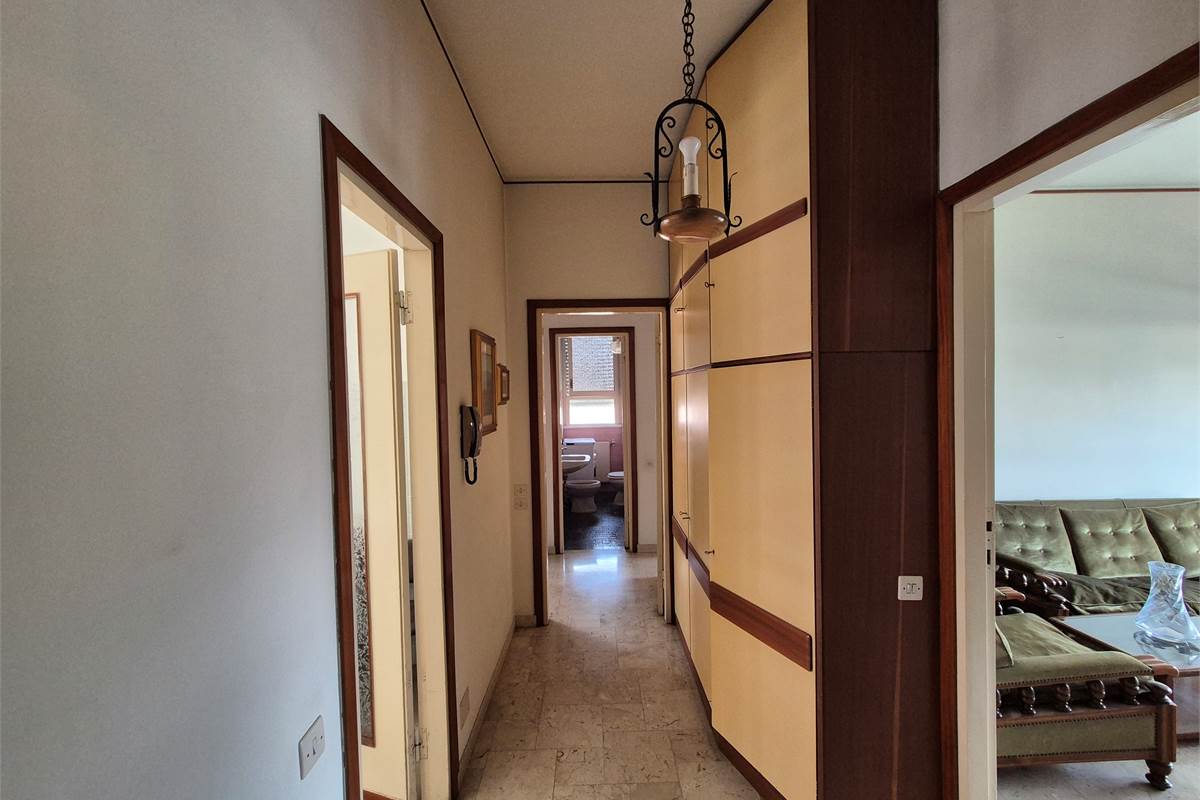 Appartamento Luminoso e Spazioso a Saronno