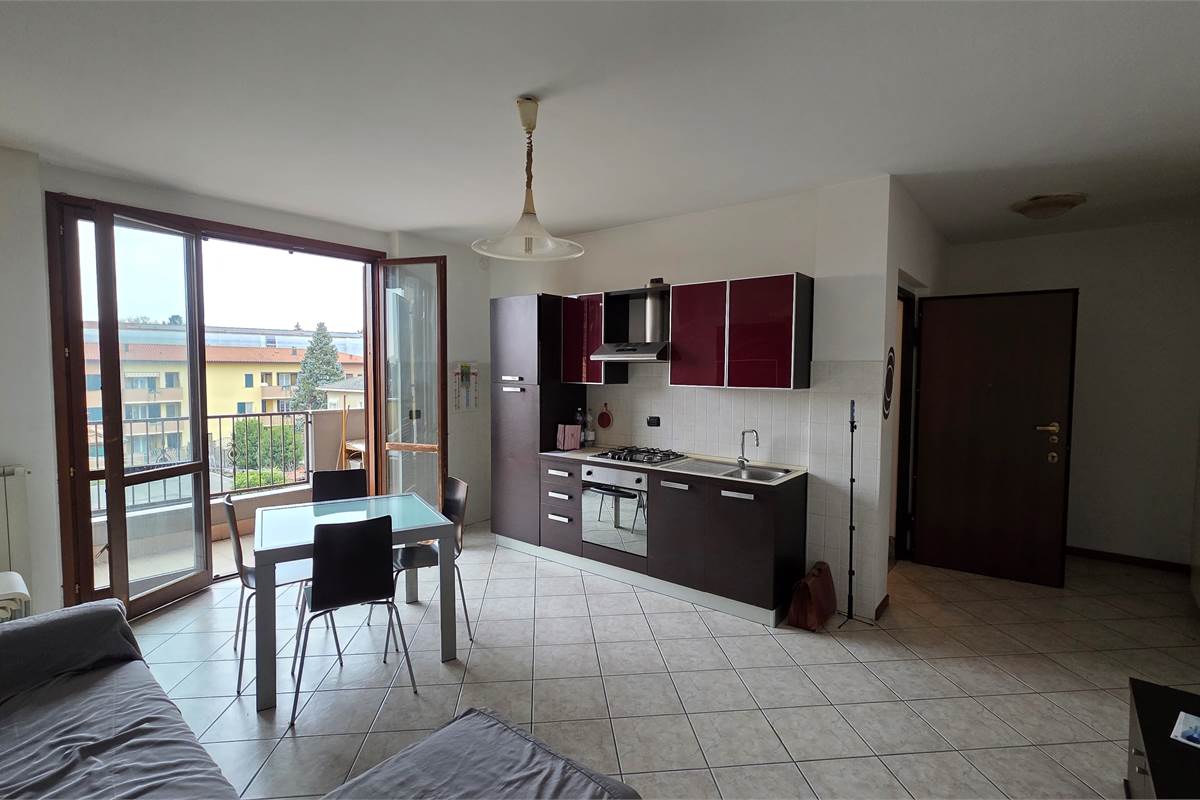 Bilocale a Gorla Minore con doppio box in larghezza!