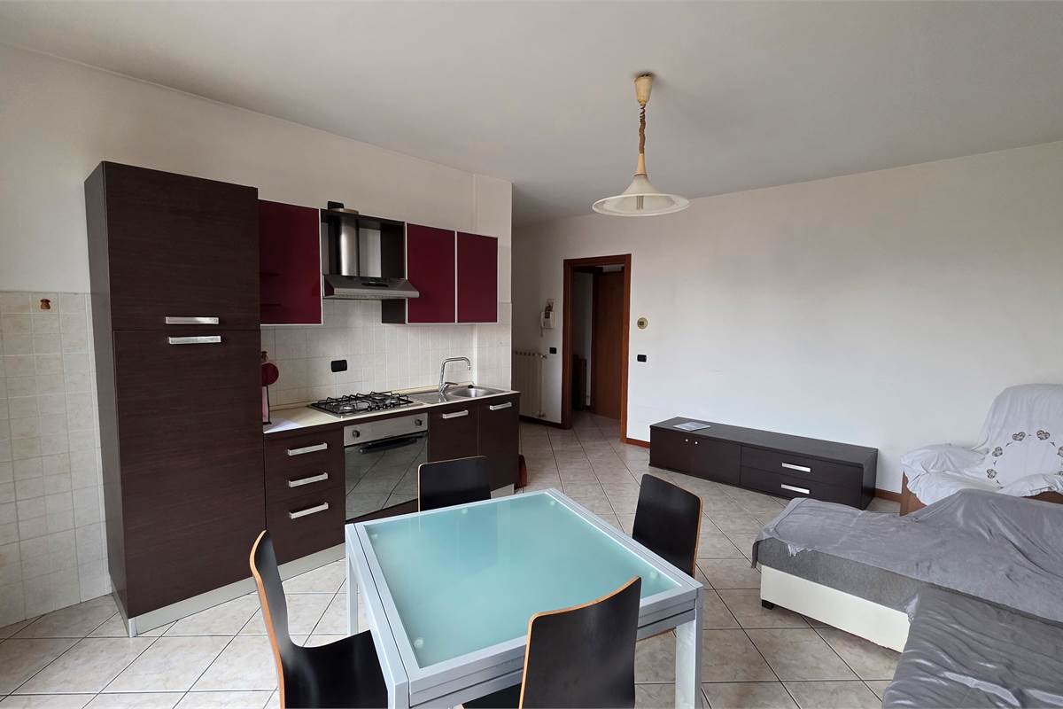 Bilocale a Gorla Minore con doppio box in larghezza!