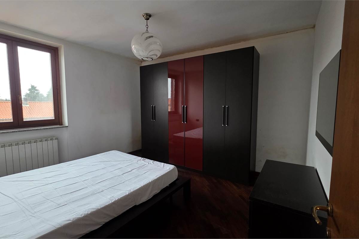 Bilocale a Gorla Minore con doppio box in larghezza!