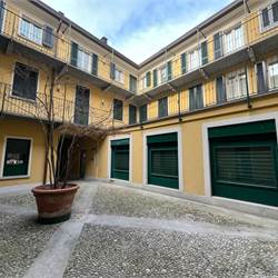 Ricercato ufficio Cantù centro storico