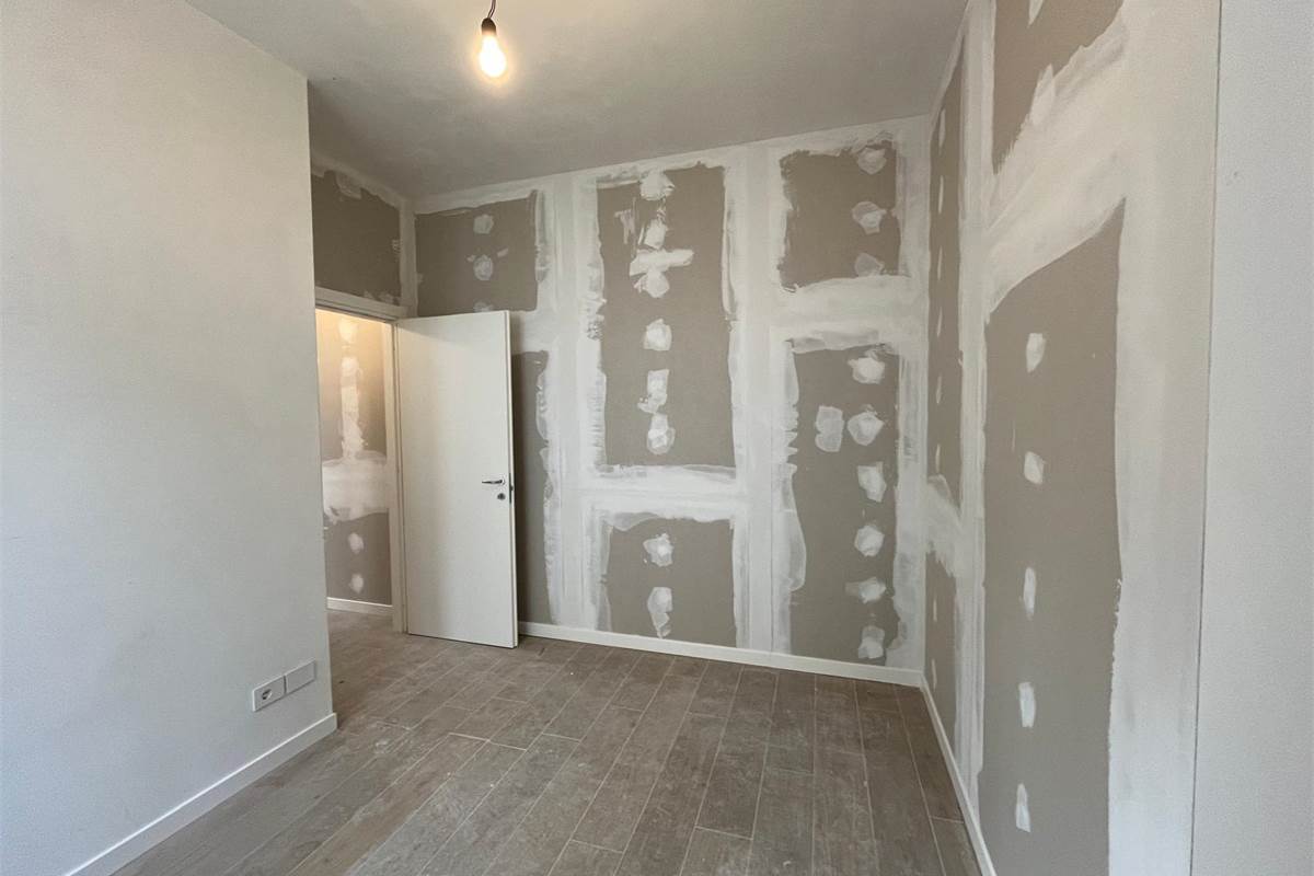 Ricercato ufficio Cantù centro storico