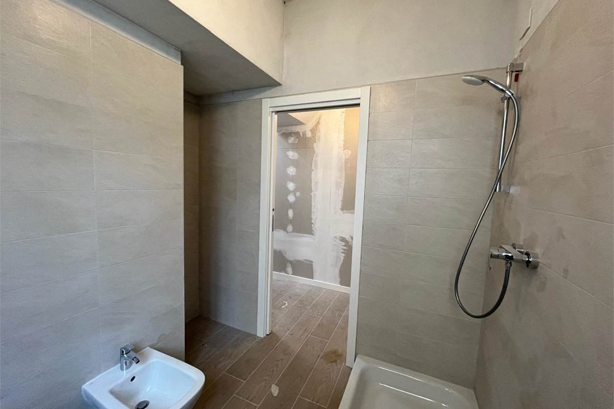 Ricercato ufficio Cantù centro storico