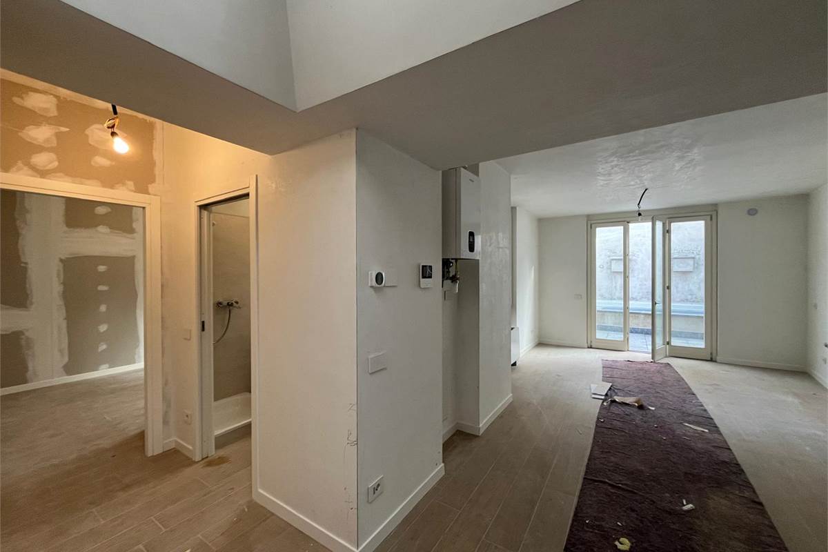 Ricercato ufficio Cantù centro storico