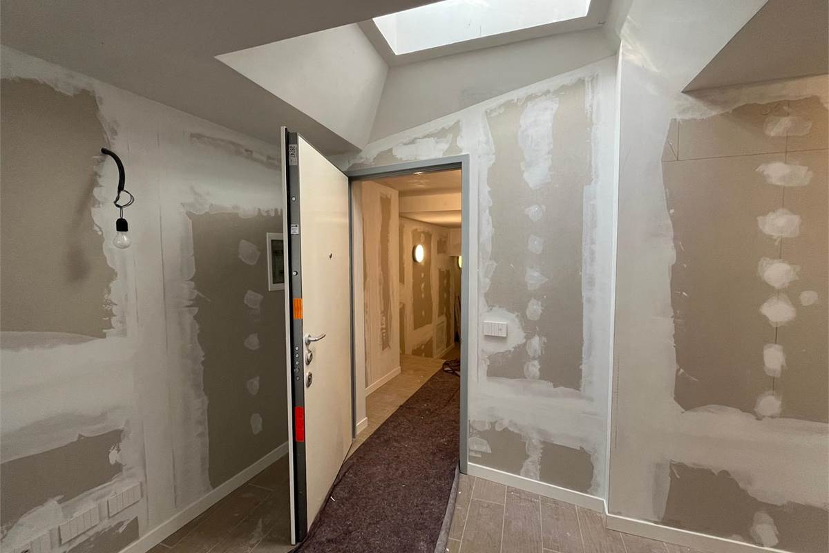 Ricercato ufficio Cantù centro storico