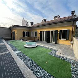 Ufficio signorile in Cantù centro