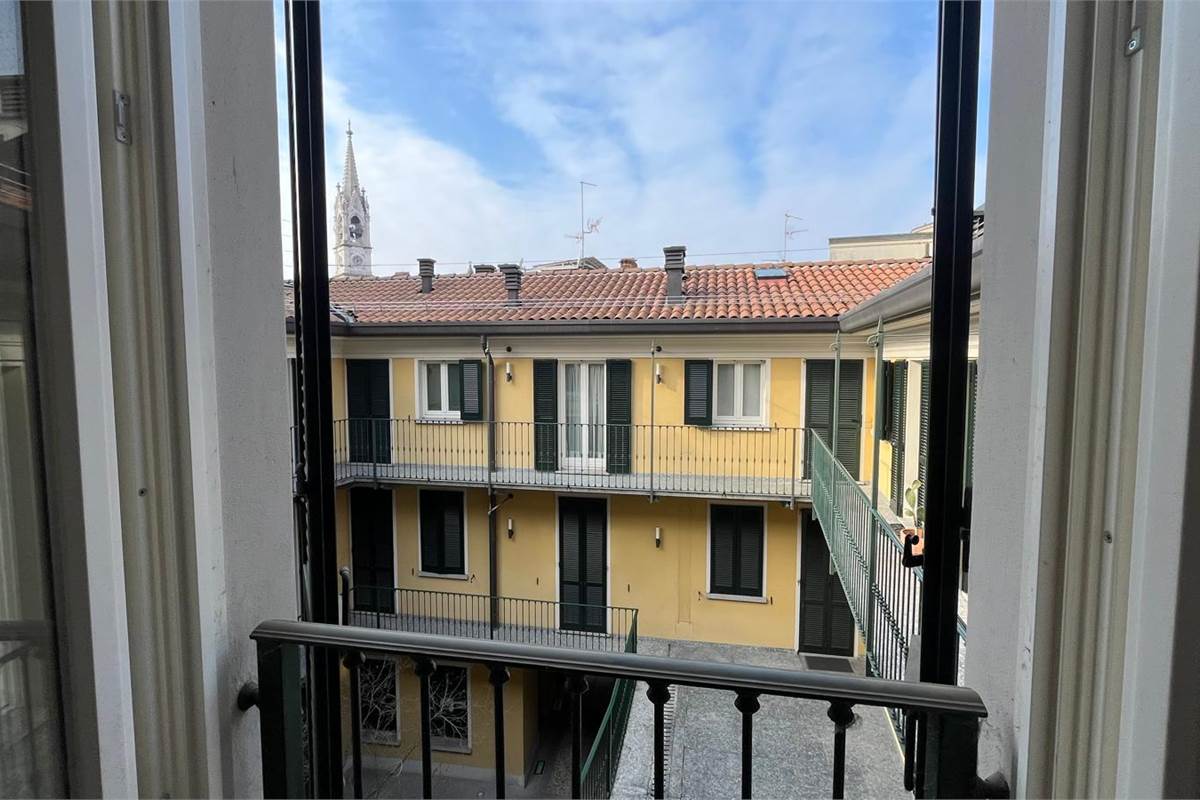 Ufficio signorile in Cantù centro