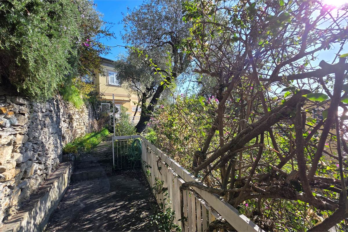 Trilocale con spettacolare vista mare a Zoagli