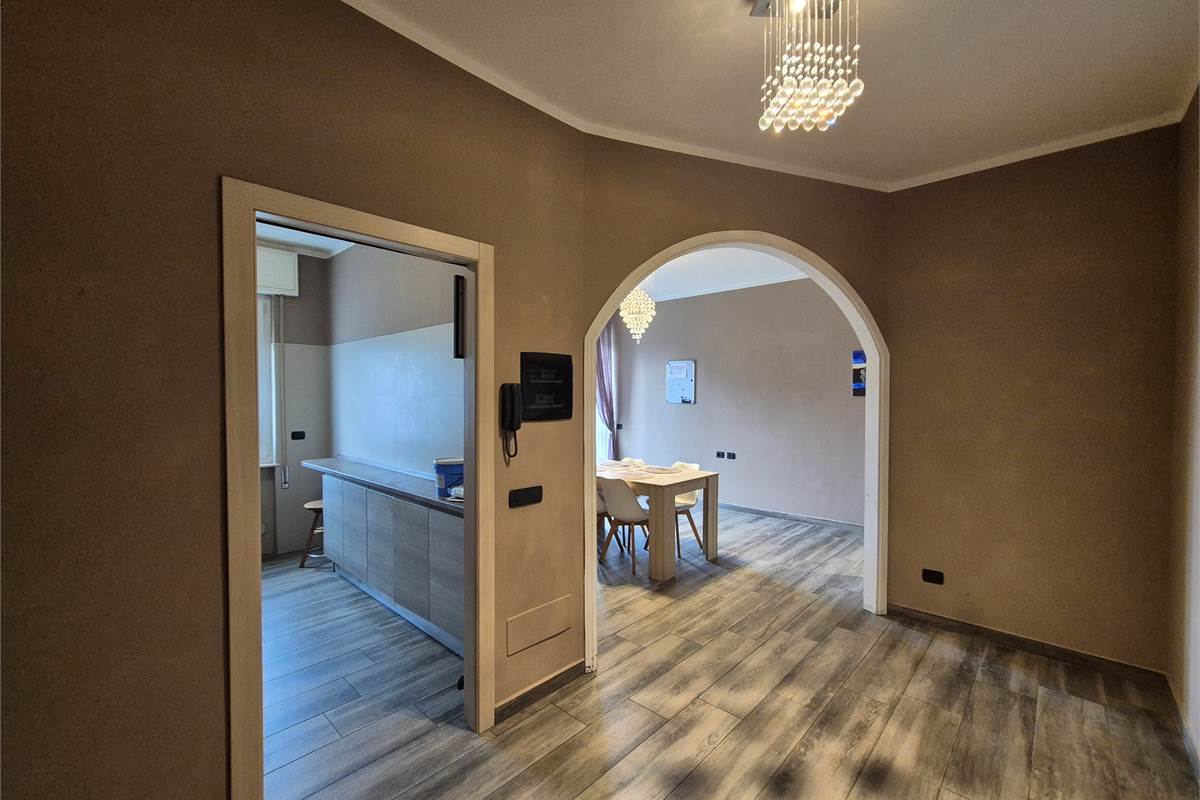 Trilocale con cantina a Lonate Pozzolo