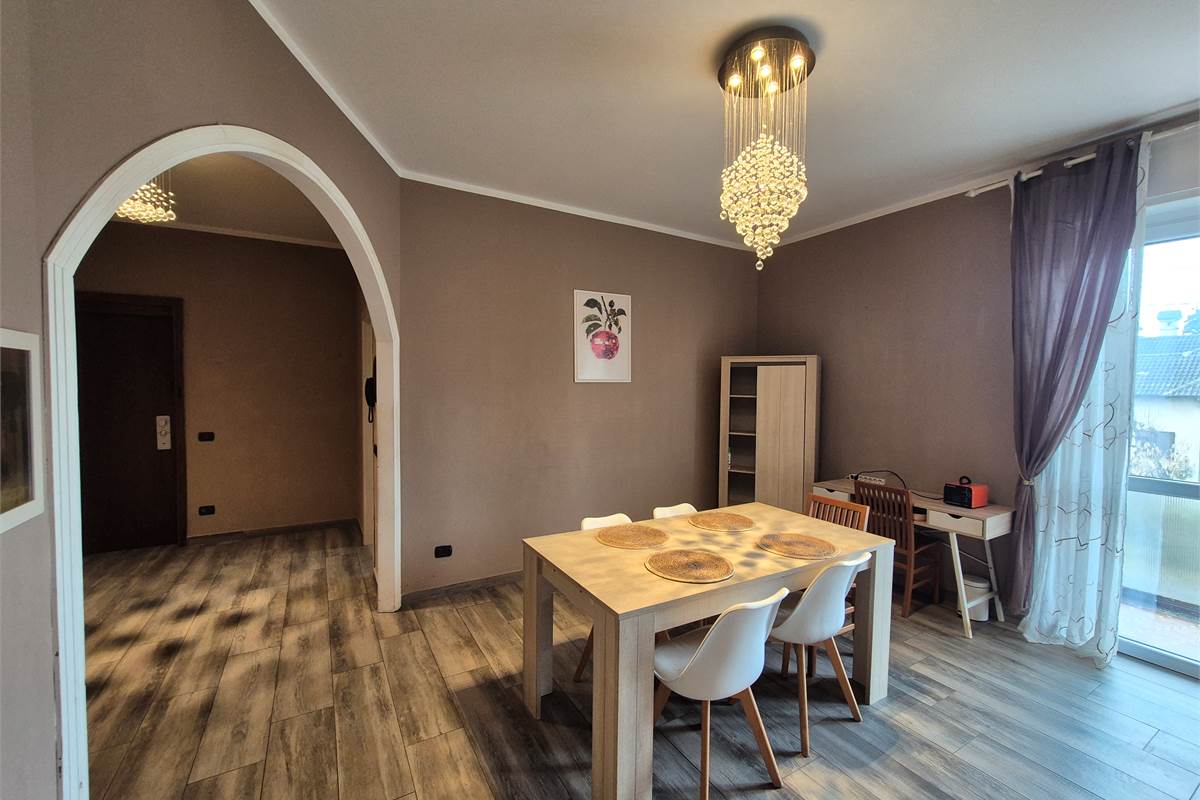 Trilocale con cantina a Lonate Pozzolo