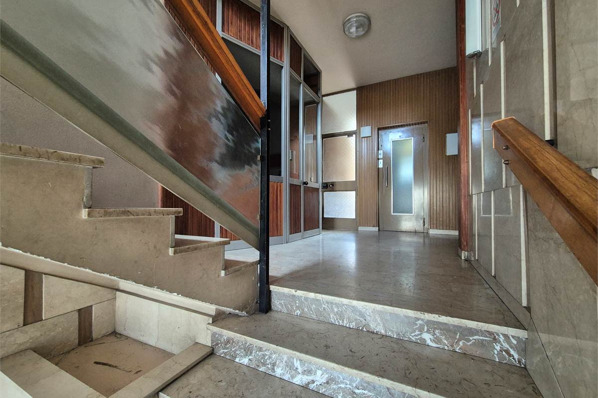 Trilocale con cantina a Lonate Pozzolo