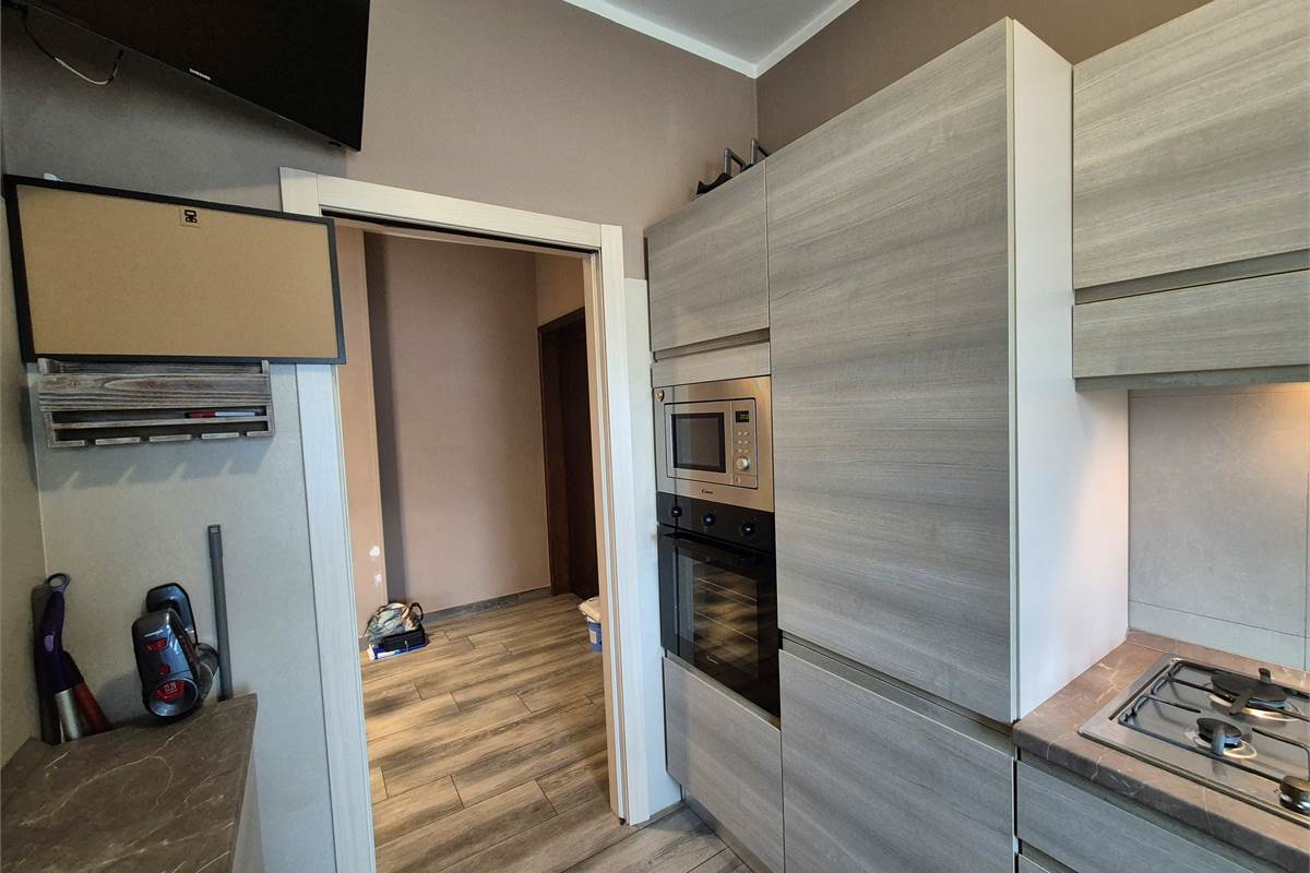 Trilocale con cantina a Lonate Pozzolo