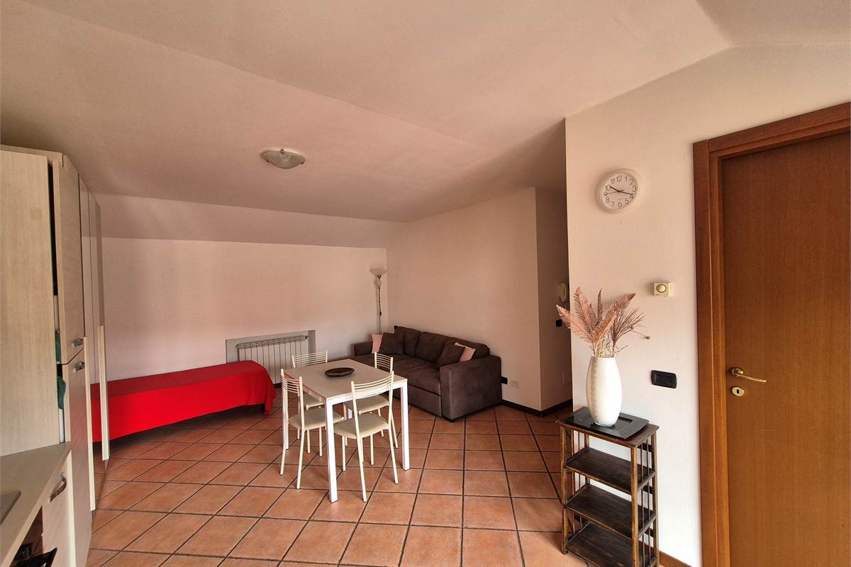 Monolocale con cantina a Lomazzo