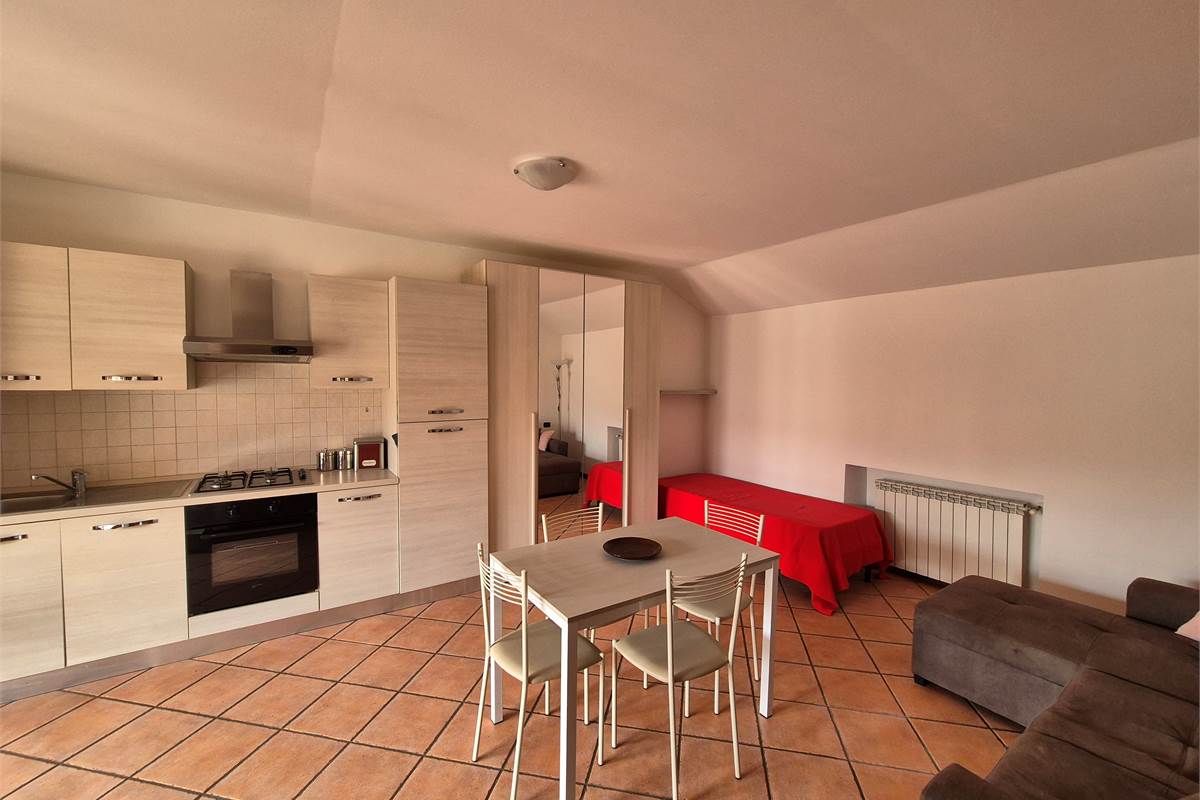 Monolocale con cantina a Lomazzo