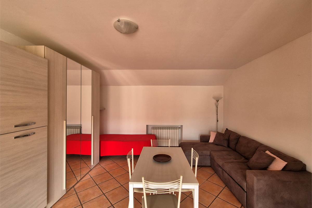 Monolocale con cantina a Lomazzo