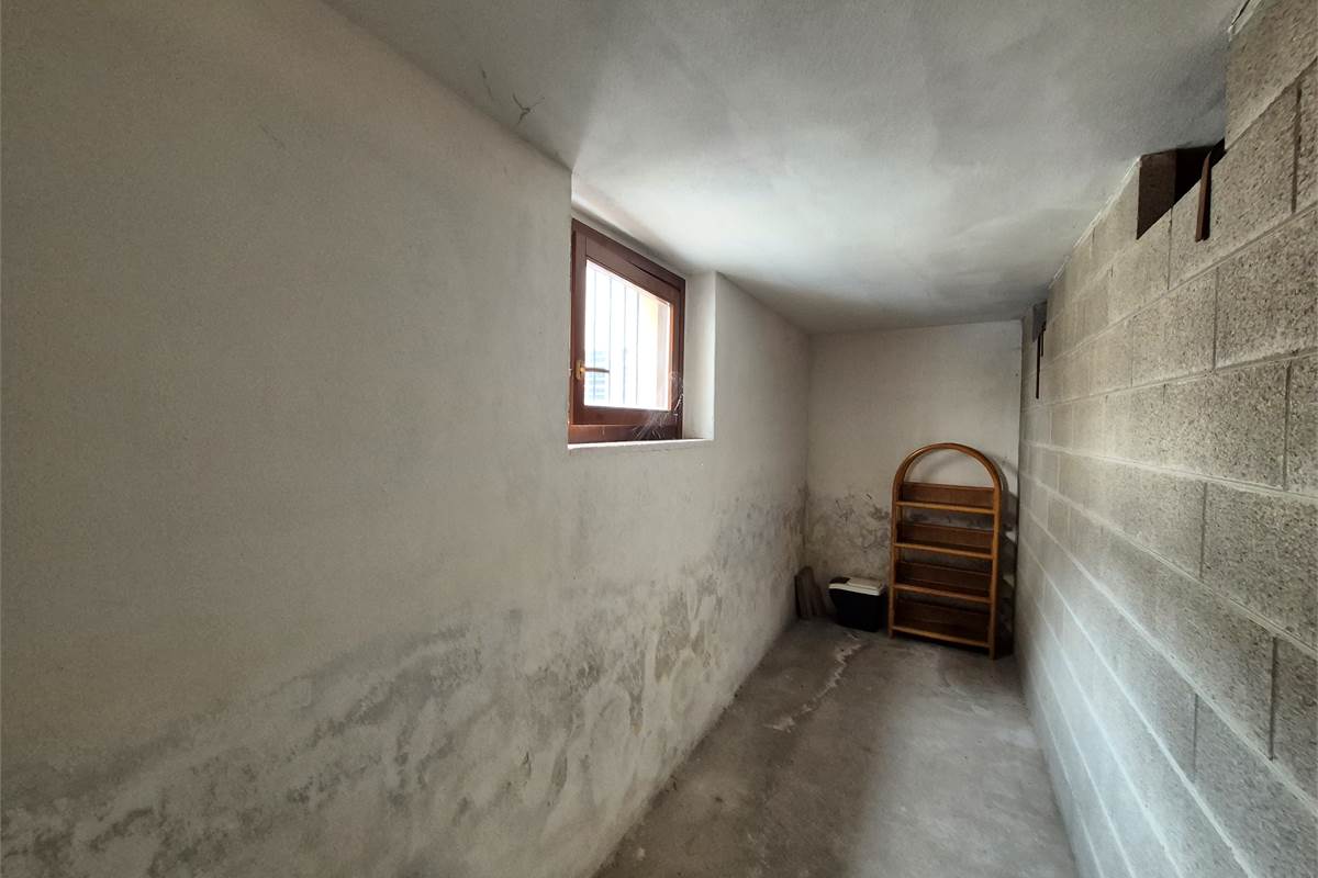 Monolocale con cantina a Lomazzo
