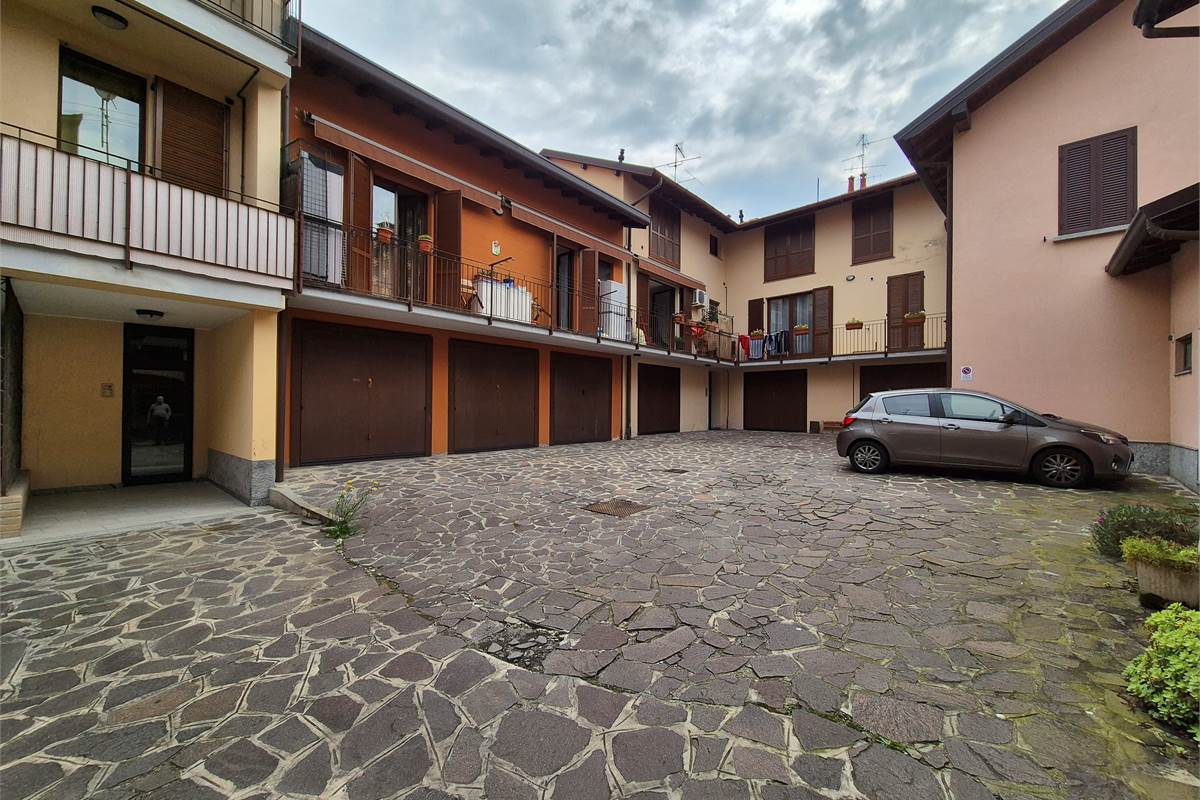 Monolocale con cantina a Lomazzo