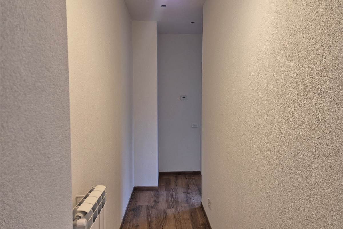 Trilocale in vendita con cantina a Lurate Caccivio