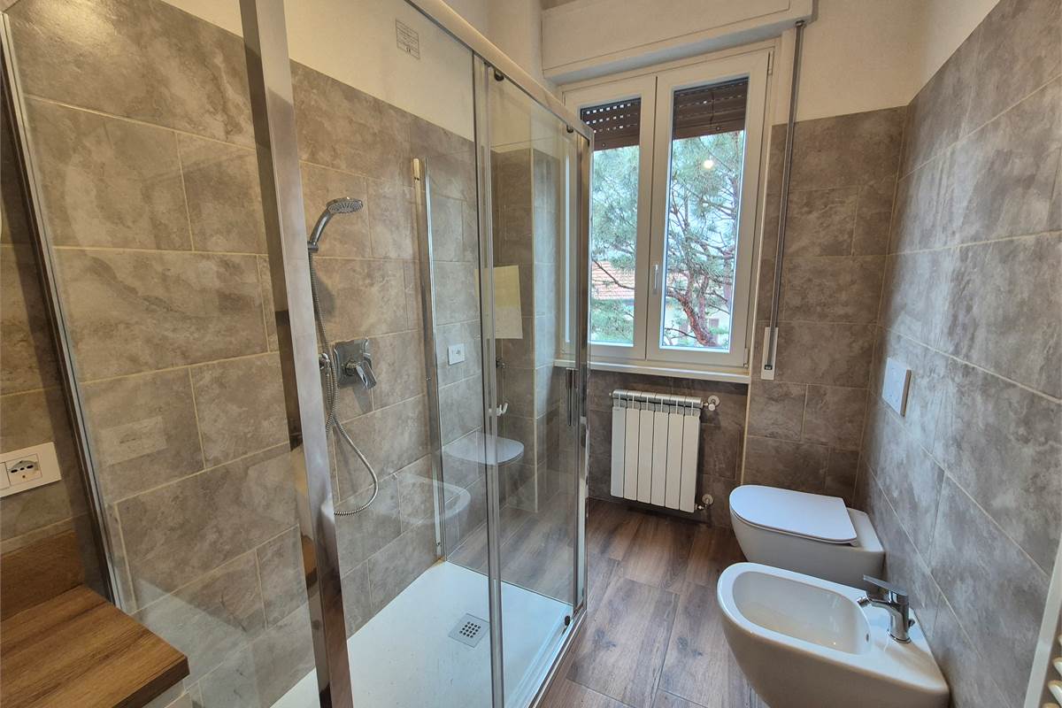 Trilocale in vendita con cantina a Lurate Caccivio