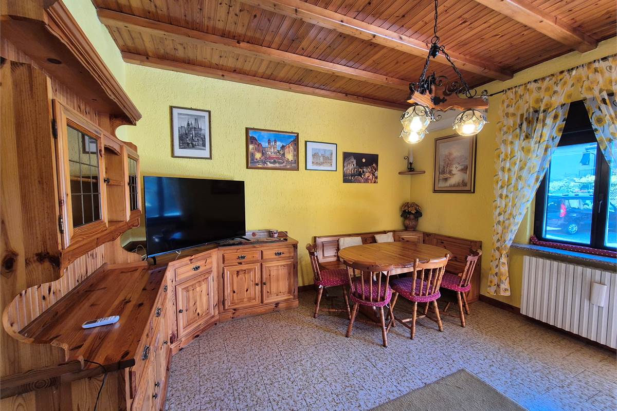 Affittasi Trilocale su Due Livelli Arredato 