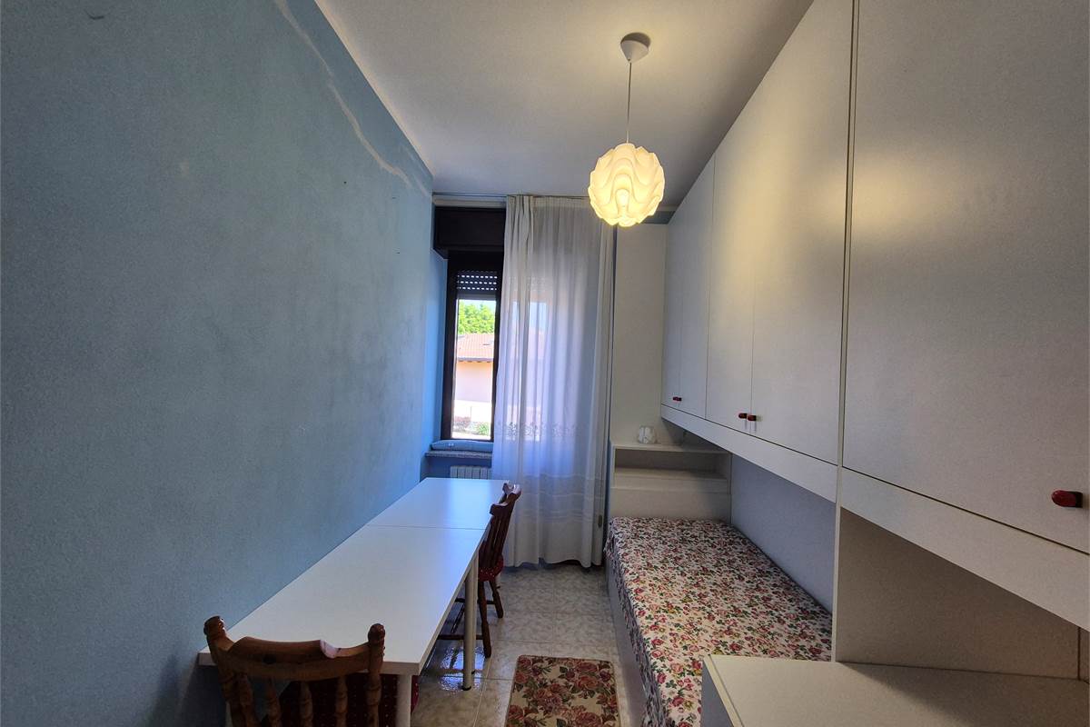 Affittasi Trilocale su Due Livelli Arredato 