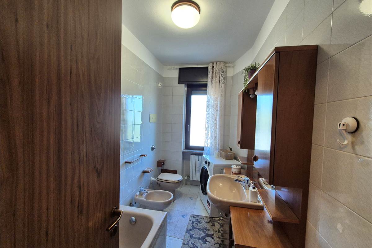 Affittasi Trilocale su Due Livelli Arredato 