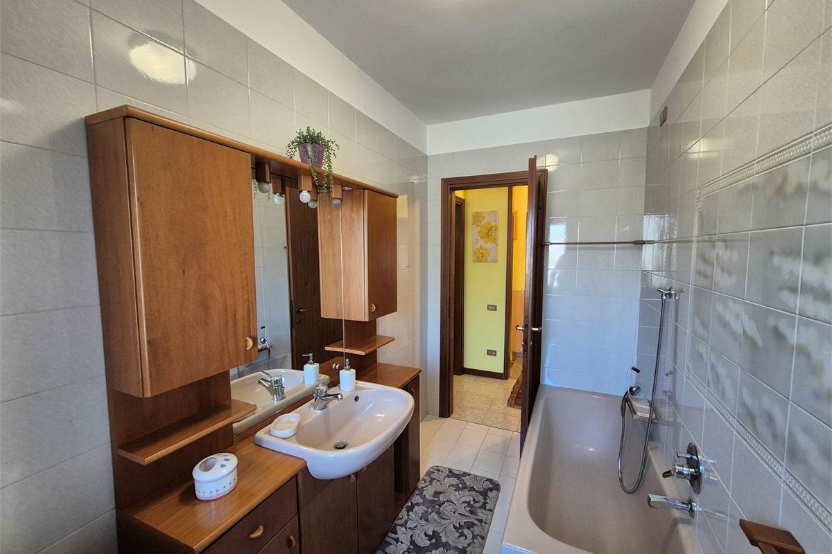 Affittasi Trilocale su Due Livelli Arredato 