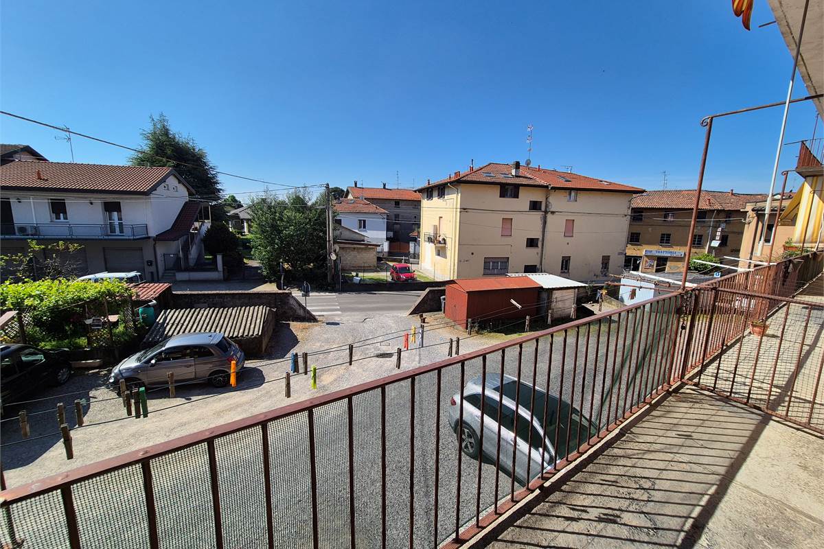 Affittasi Trilocale su Due Livelli Arredato 