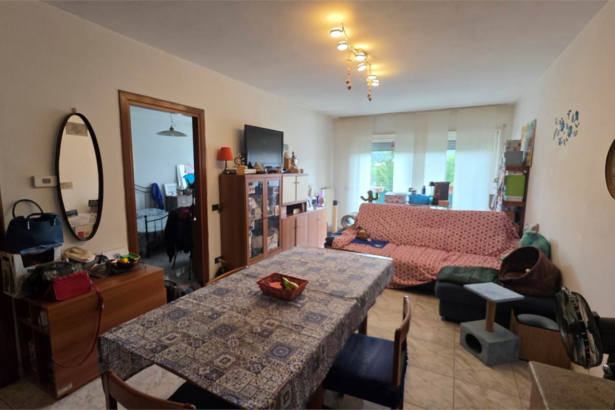 Ottimo bilocale con box a Camerlata 