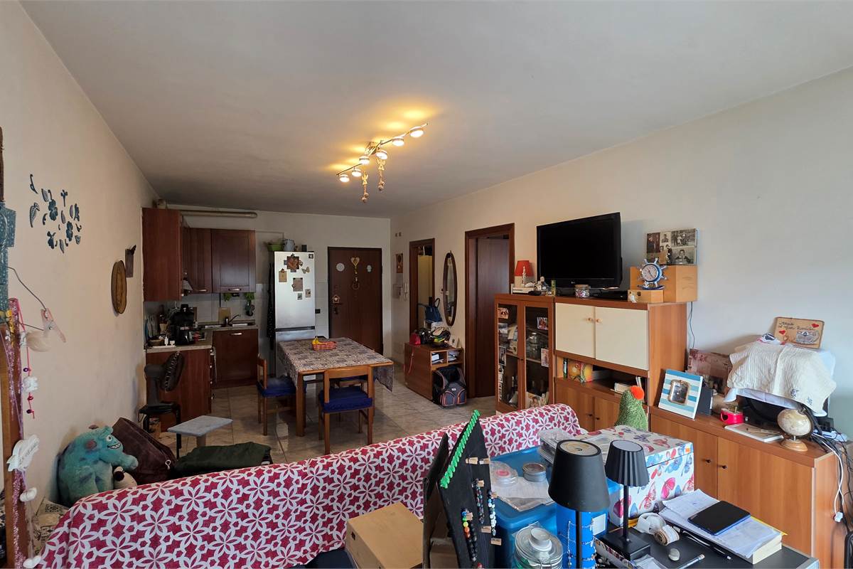 Ottimo bilocale con box a Camerlata 