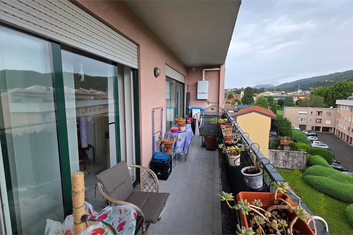 Ottimo bilocale con box a Camerlata 