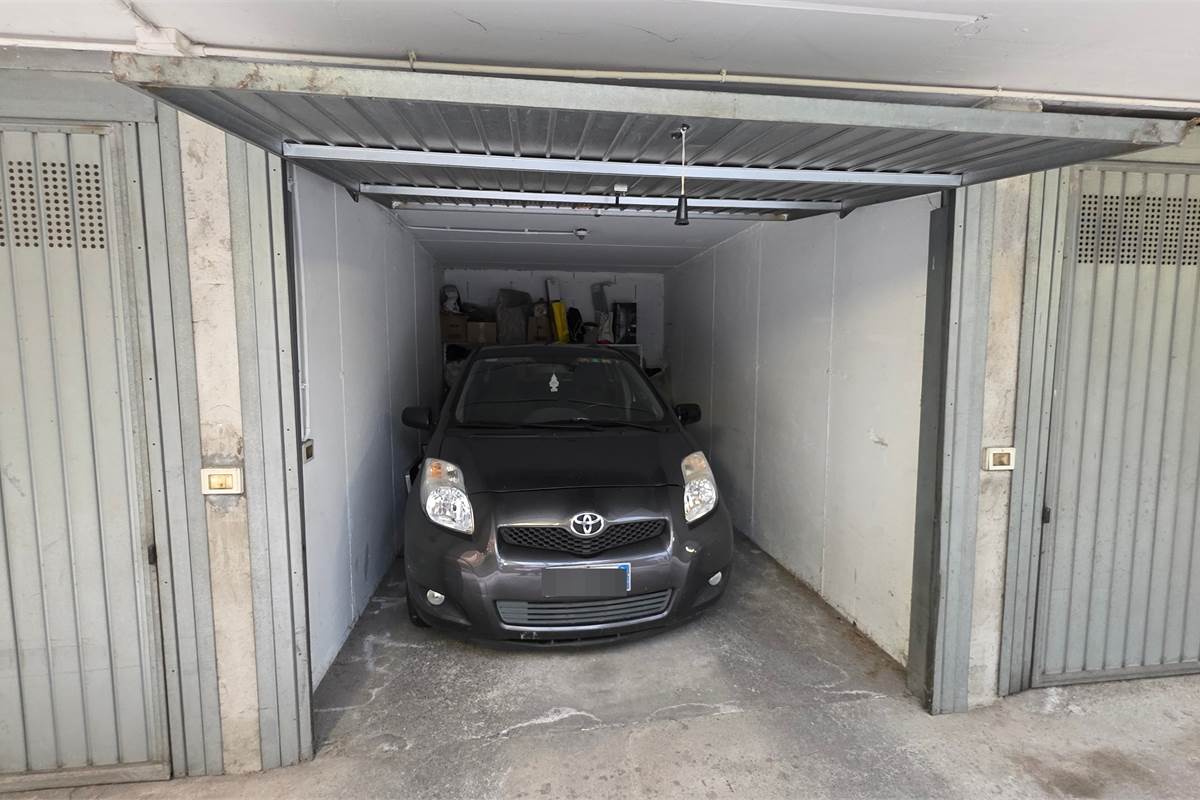 Ottimo bilocale con box a Camerlata 