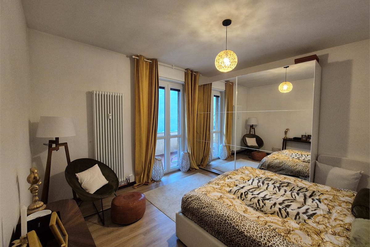 Trilocale a Lipomo con autorimessa e cantina