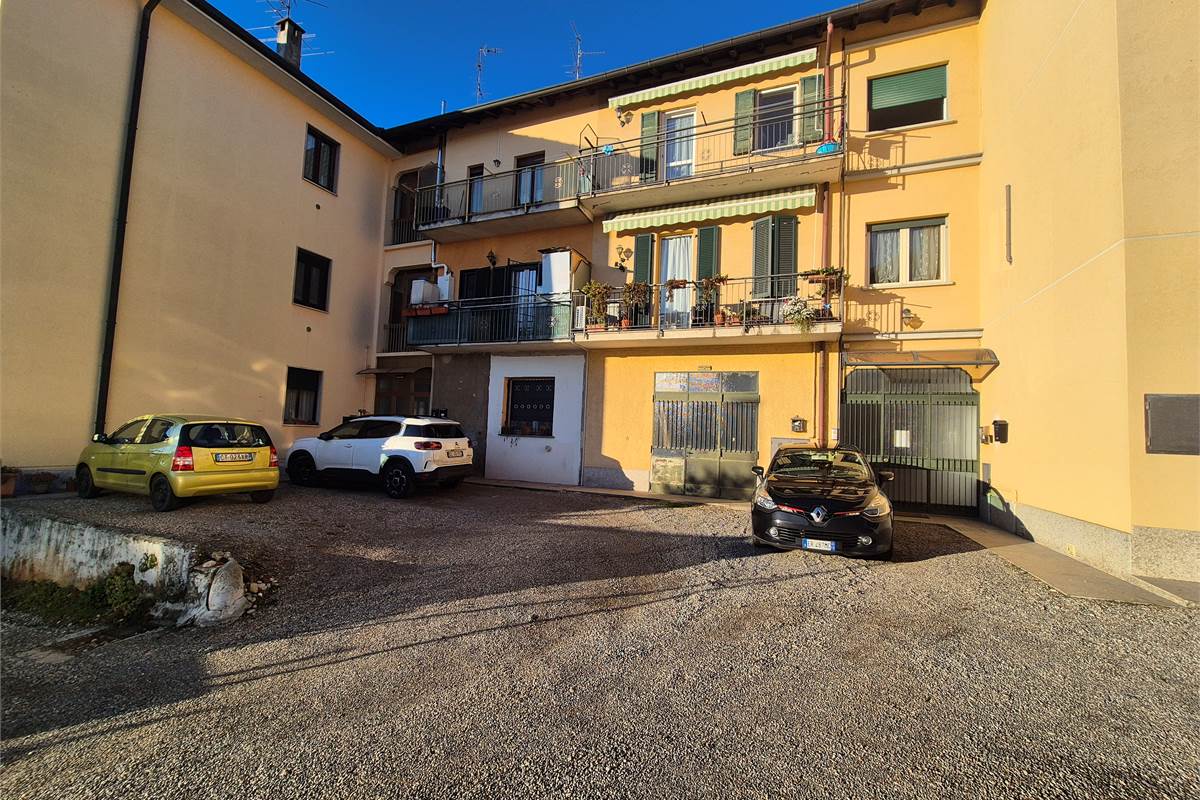 Bilocale con autorimessa in vendita a Cirimido