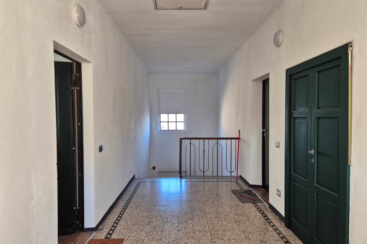 Bilocale con autorimessa in vendita a Cirimido