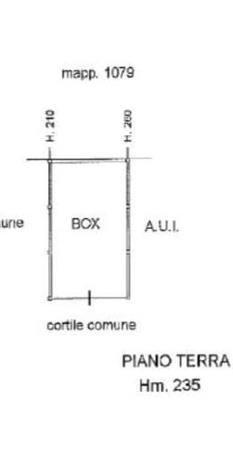 Ampio quadrilocale con GIARDINO privato a Carugo e box doppio