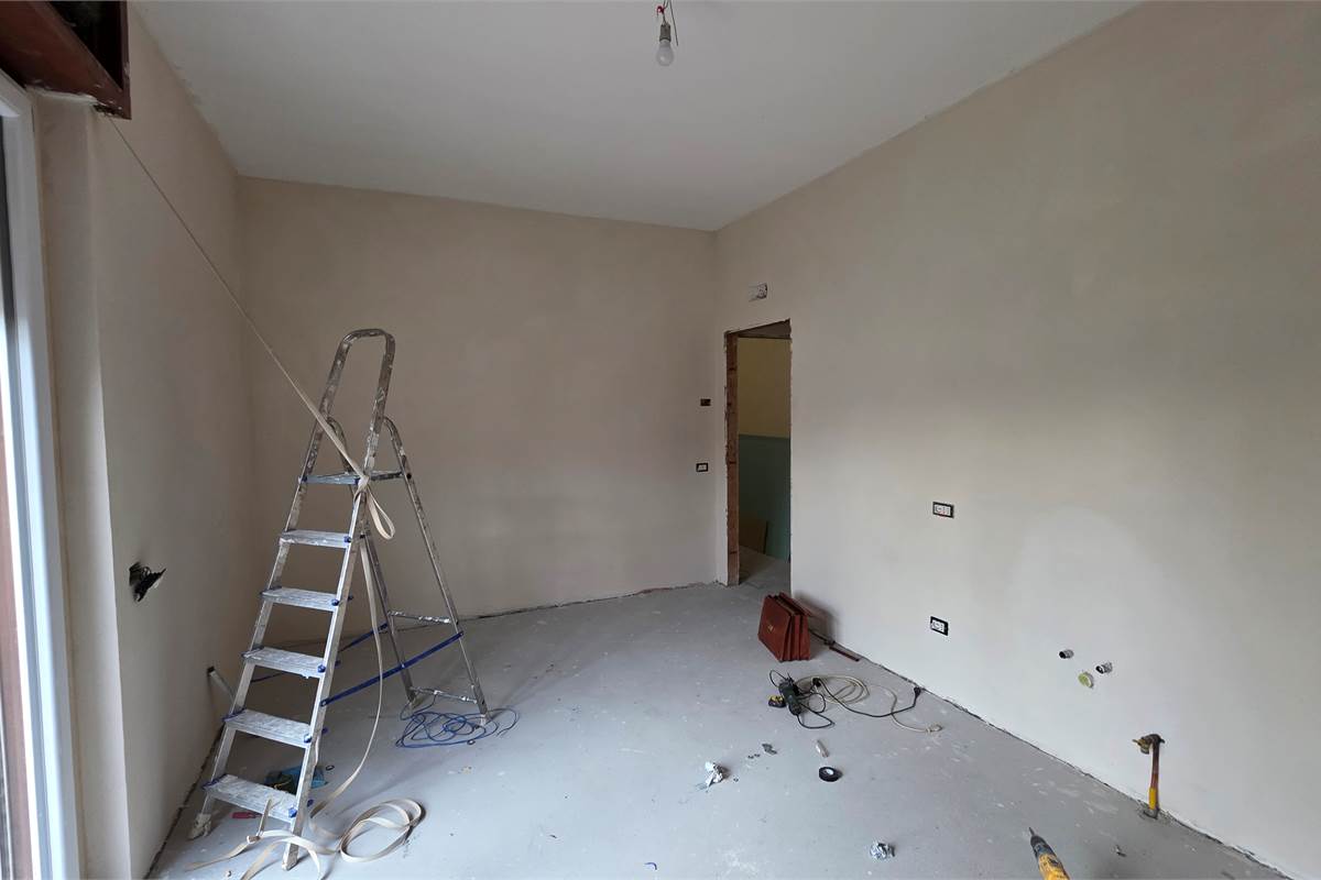 Porzione di casa a Carugo con due appartamenti 