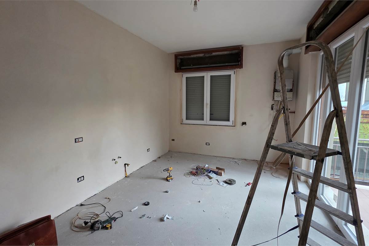 Porzione di casa a Carugo con due appartamenti 