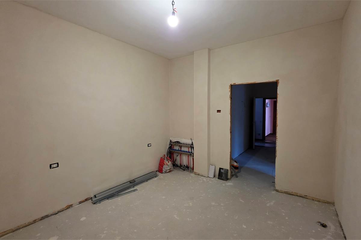 Porzione di casa a Carugo con due appartamenti 